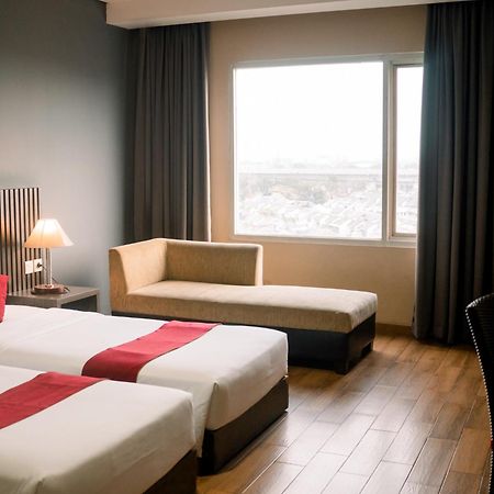Merapi Merbabu Hotels Бекаси Екстериор снимка