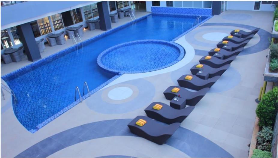 Merapi Merbabu Hotels Бекаси Екстериор снимка