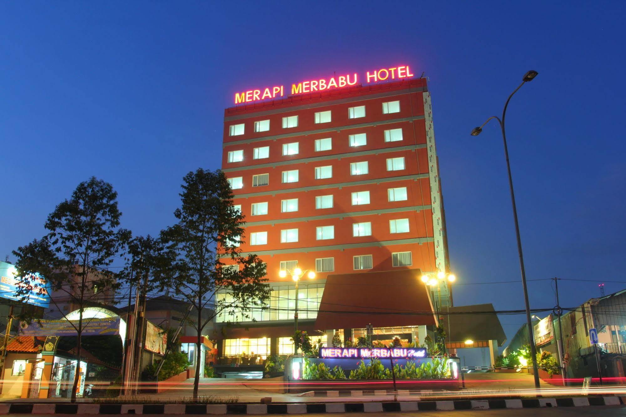 Merapi Merbabu Hotels Бекаси Екстериор снимка